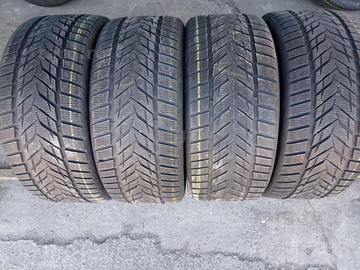 4 anvelope de iarna Vredestein ca si noi 295/35 R21 dot 3719