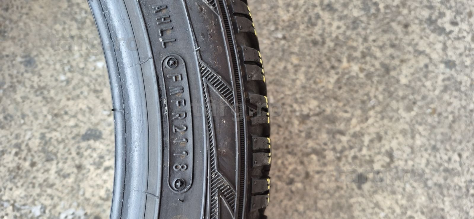 4 anvelope iarna ca si noi Falken 235/40/18.Pretul este pe bucata 8