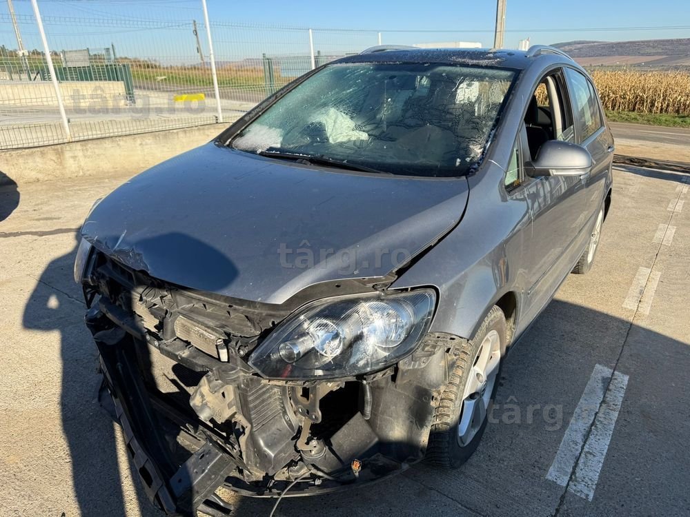 Dezmembrez / Dezmembrari / Piese / Accesorii Vw golf 6 plus 2013 1.6 tdi CAY volan stanga