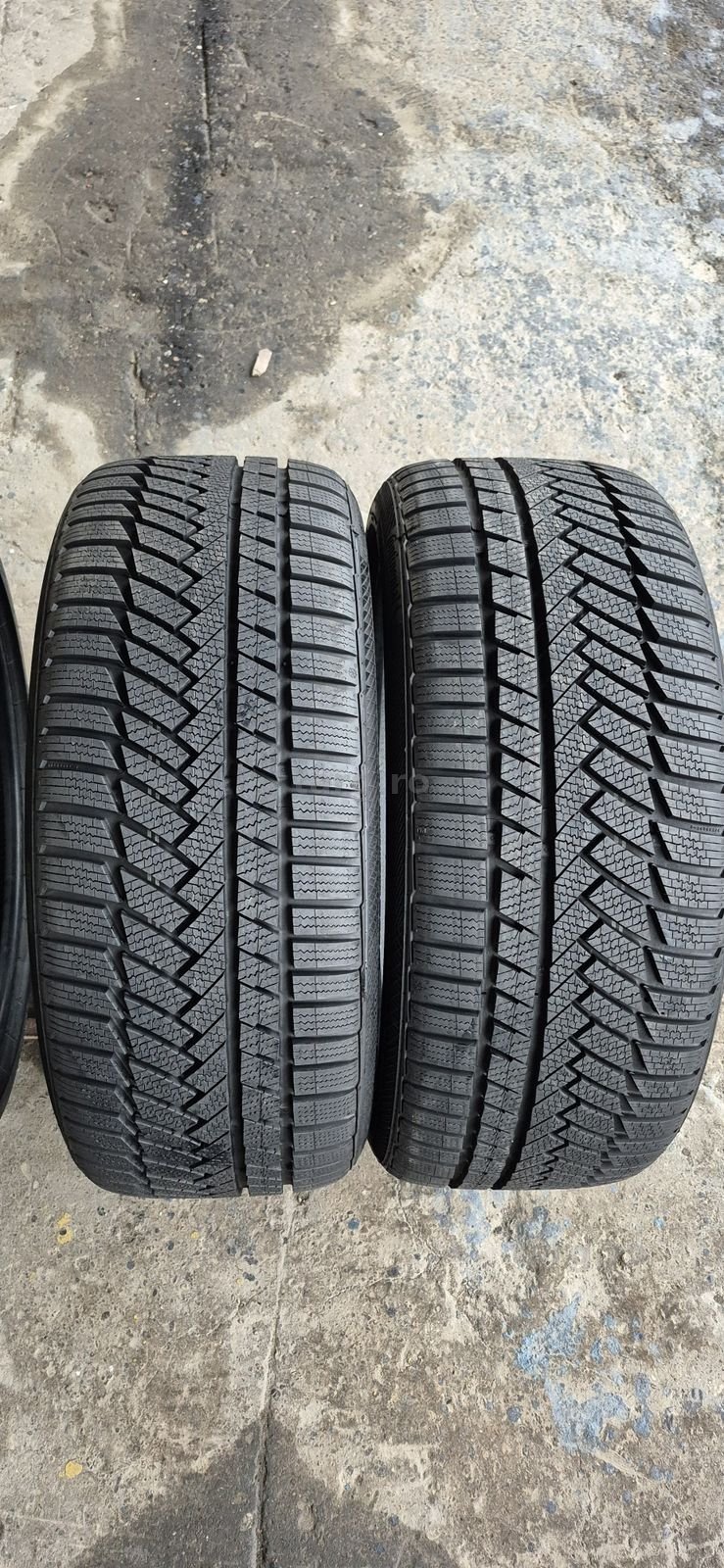4 anvelope iarna noi Continental 235/35/19.Pretul este pe bucata. 2