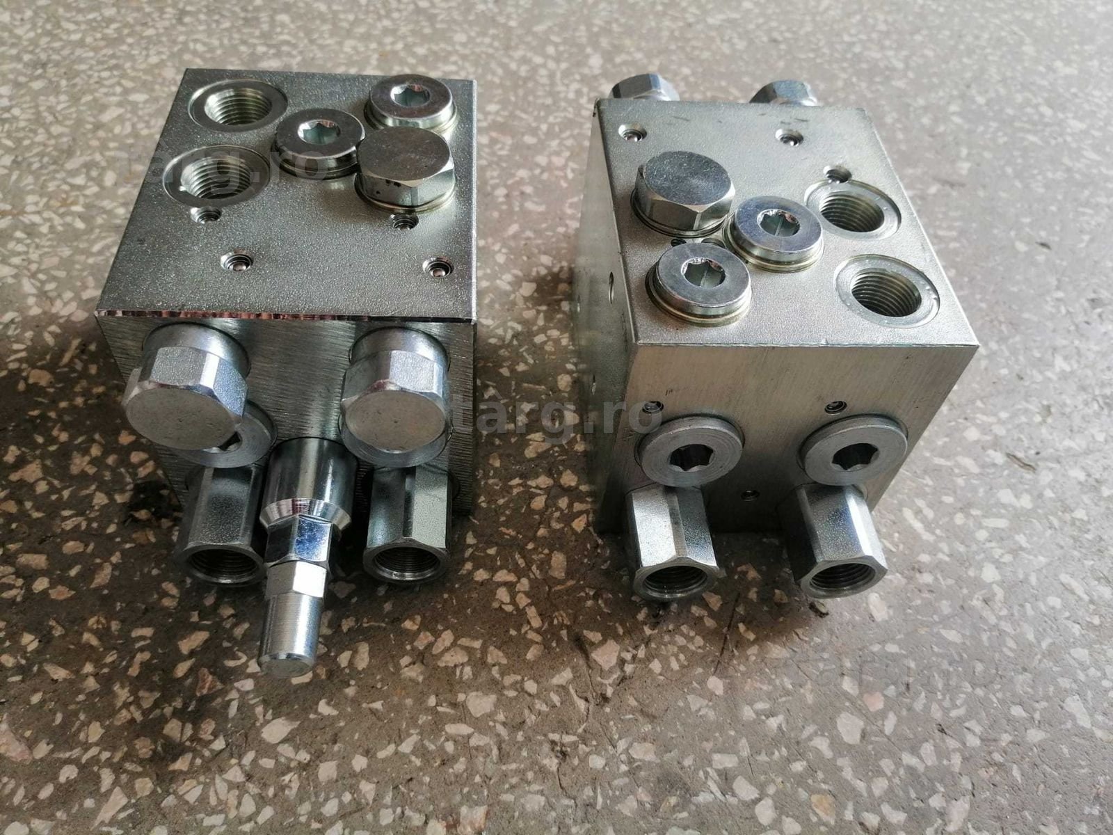 Supapa reversare plug pentru doi cilindrii