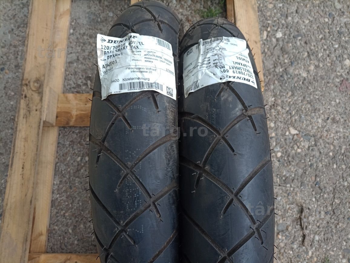 Doua anvelope NOI de fata Dunlop 120/70 R19 dot 1818