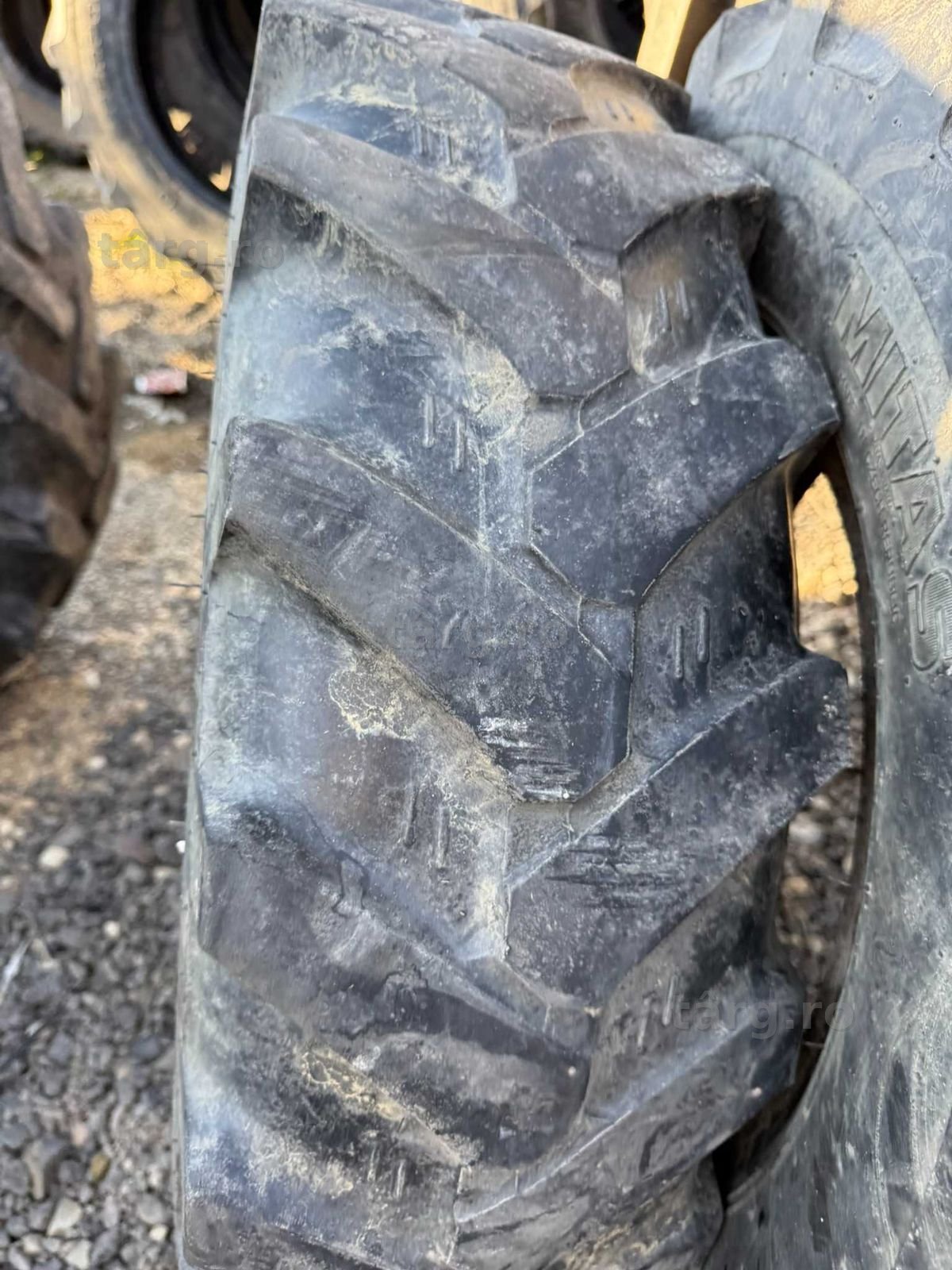Anvelope sh 10.5 R18 5