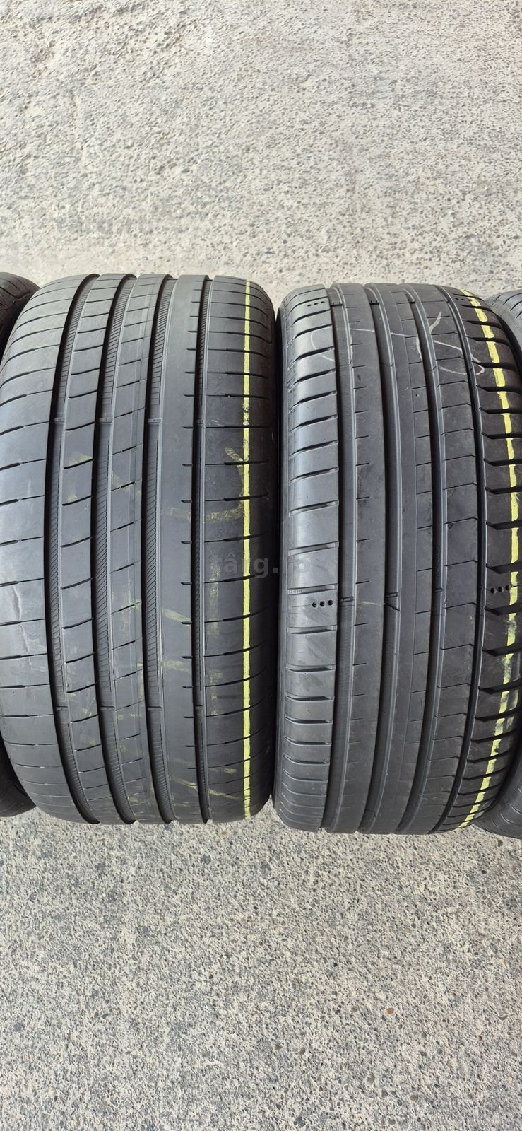 4 anvelope vara ca noi,fata Michelin 245/45/18,spate Goodyear 275/40/18.Pretul este pe bucata. 2