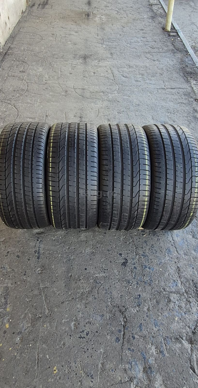 4 anvelope vara ca noi Pirelli 295/35/21Pretul este pe bucata.