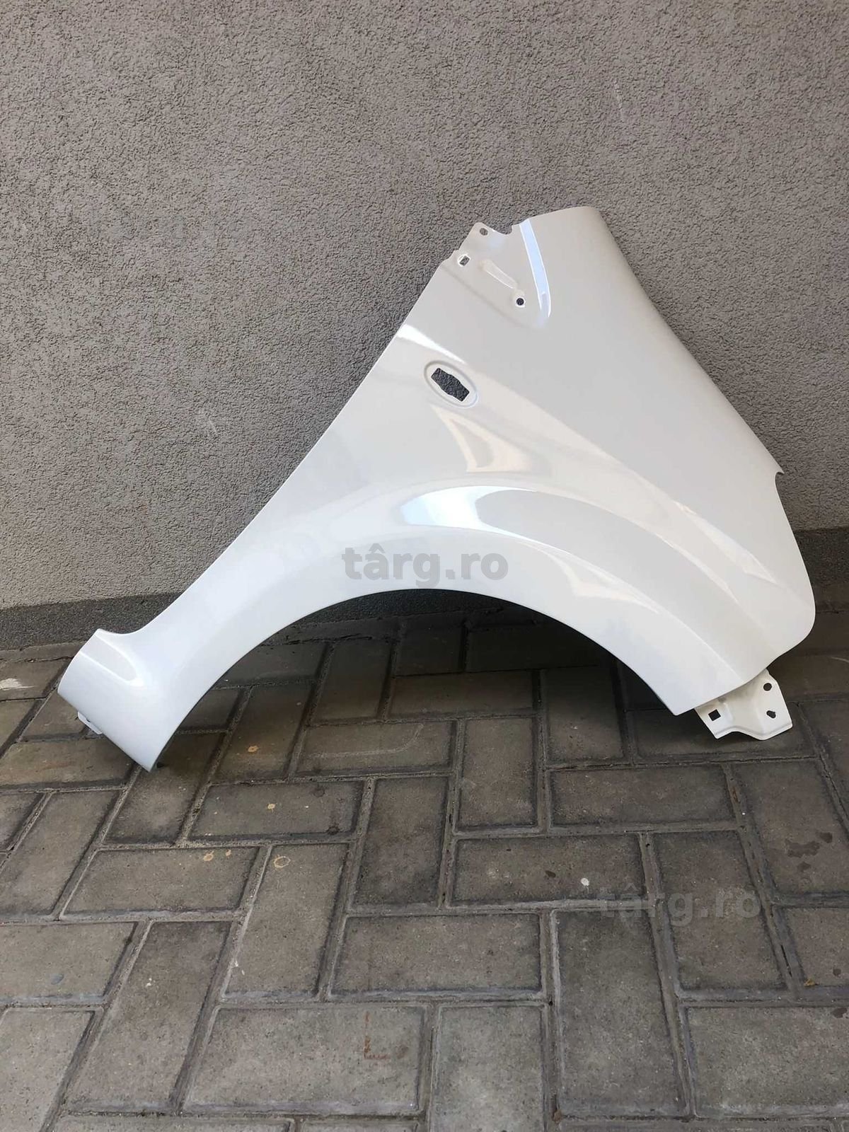 Aripa Fata Stanga Toyota Aygo 2006-2012 Vopsita Alb