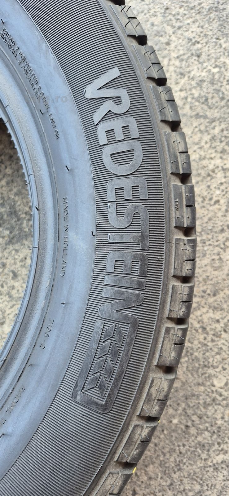 4 anvelope vara ca noi Vredestein 215/60/16C.Pretul este pe bucata. 4