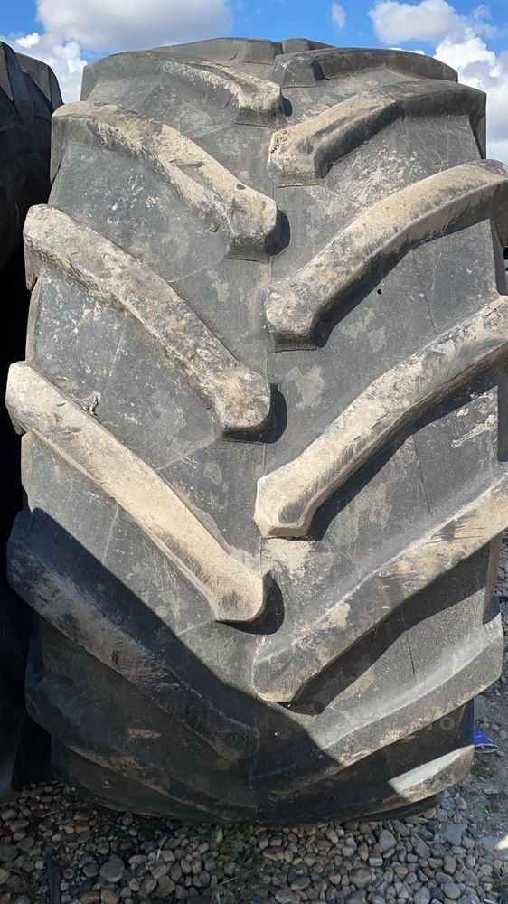 900/60r42 2