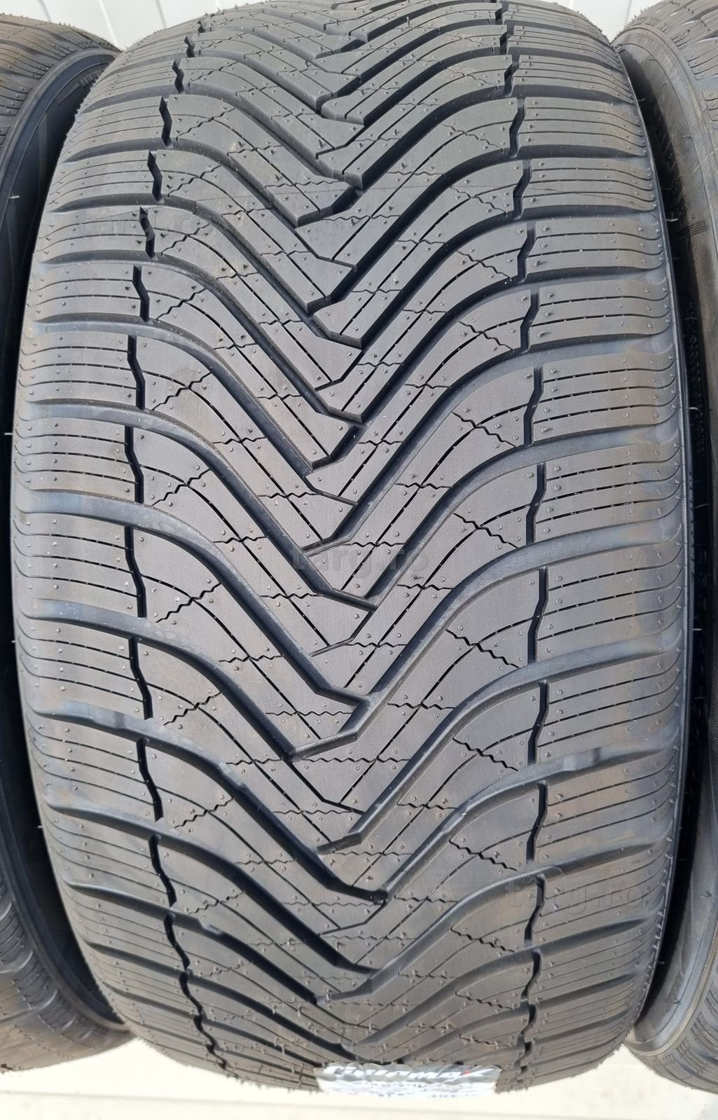 255/40 R20, 102V, GRIPMAX Suregrip All Season , Anvelope mixte M+S 3