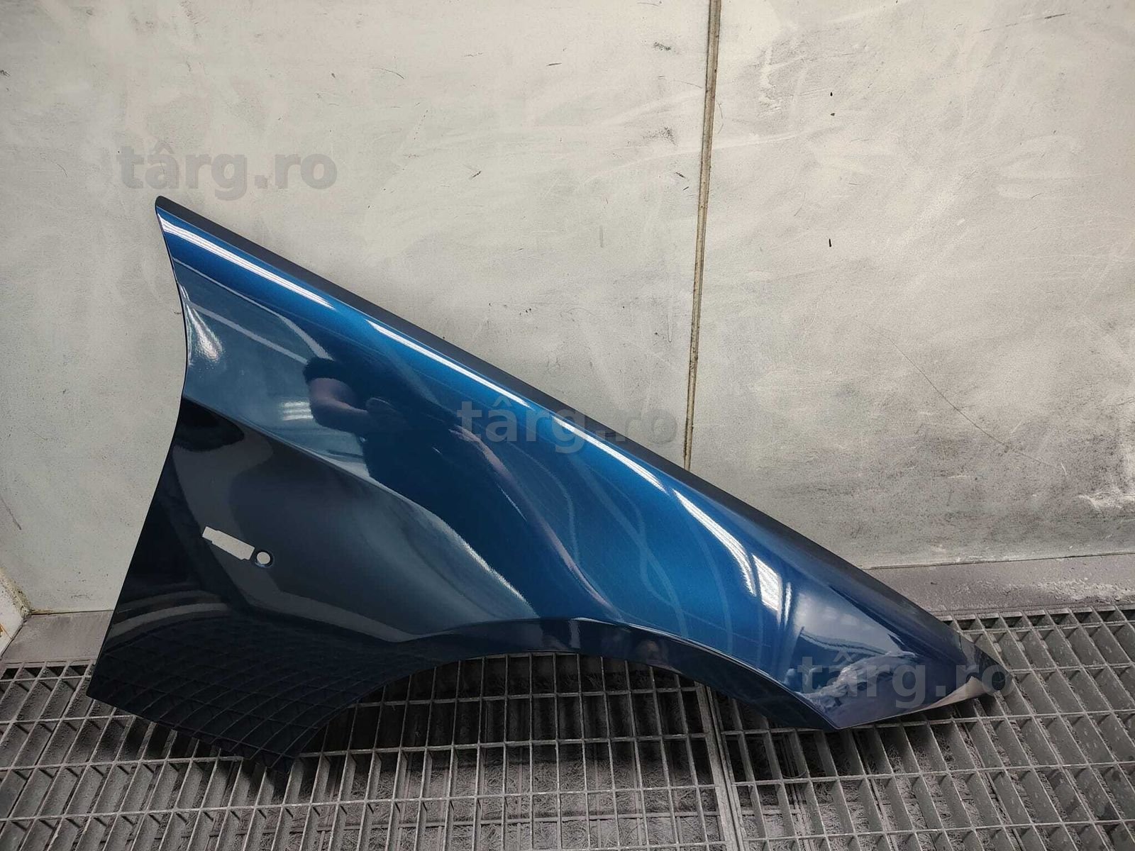 Aripa Fata Dreapta BMW E90 E91 An 2005-2012 (A07 (Albastru))