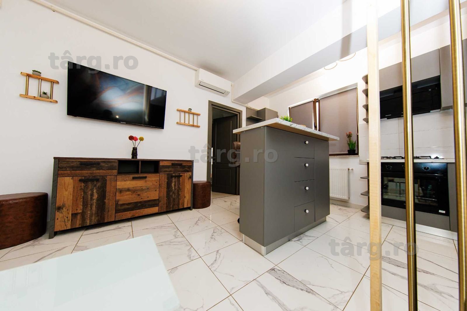 IS LUX!! Cazare Regim Hotelier Iasi Zona Palas-Centru-Aeroport 1-2-3 C 3