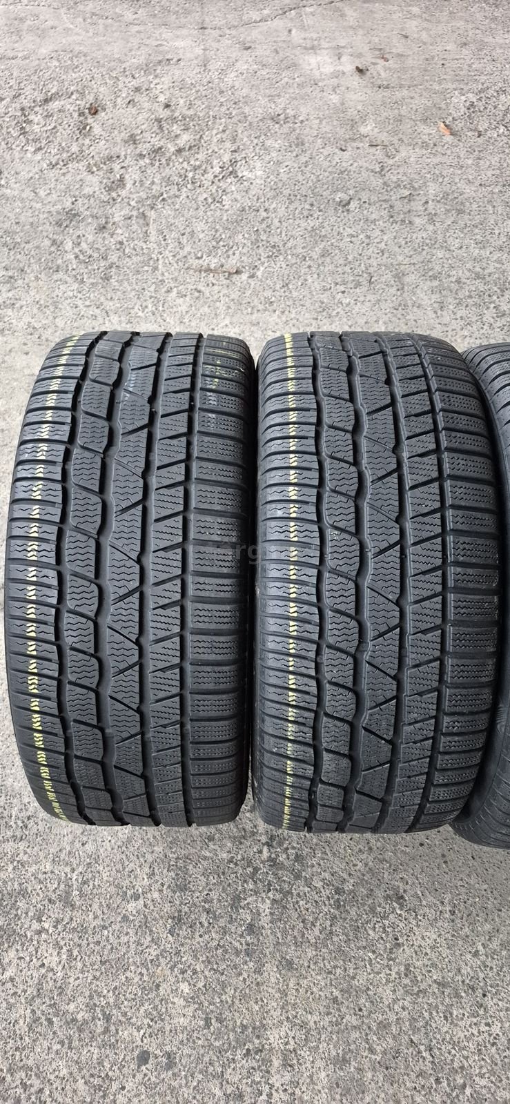 4 anvelope iarna Continental 255/45/17.Pretul este pe bucata. 2