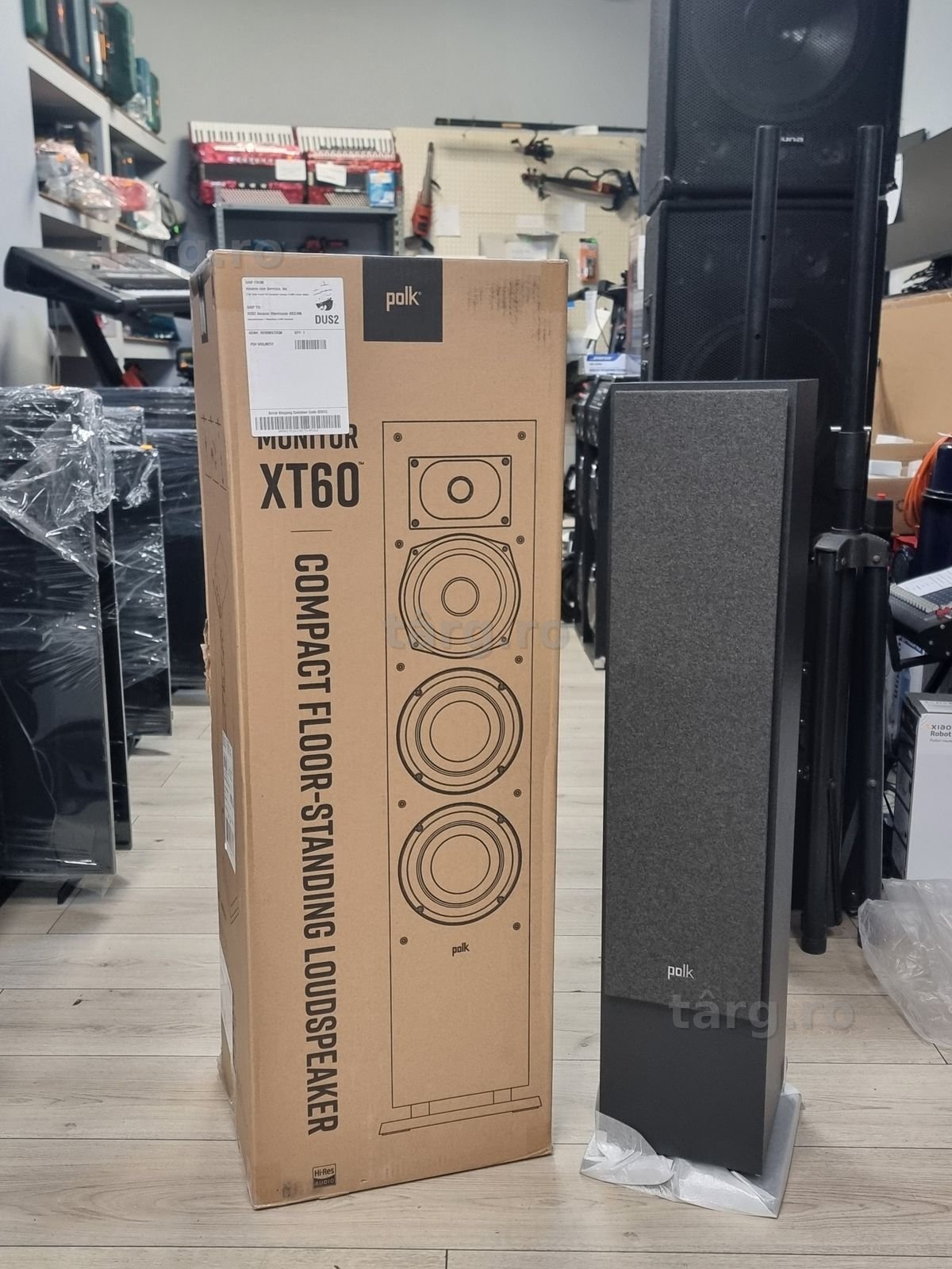 Amanet F28: Set 2 boxe Polk Audio Monitor XT60