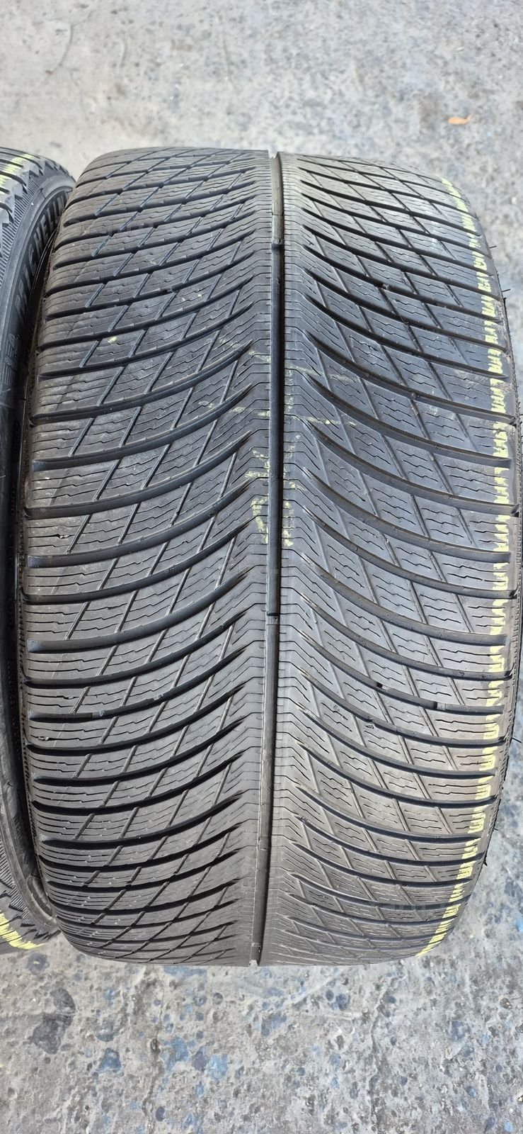 4 anvelope iarna Michelin,fata 255/40/20,spate 295/35/20.Pret/bucata. 3