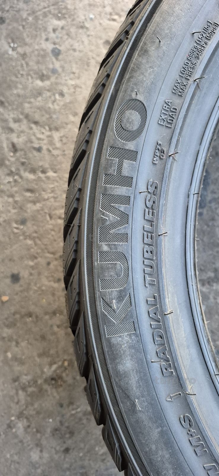 2 anvelope iarna noi Kumho 245/40/17.Pretul este pe bucata 3