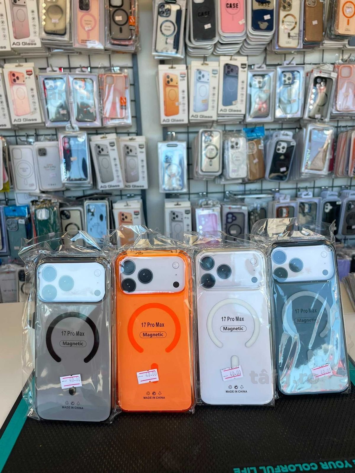 Husa hard case cu MagSafe iPhone 17 Pro Max