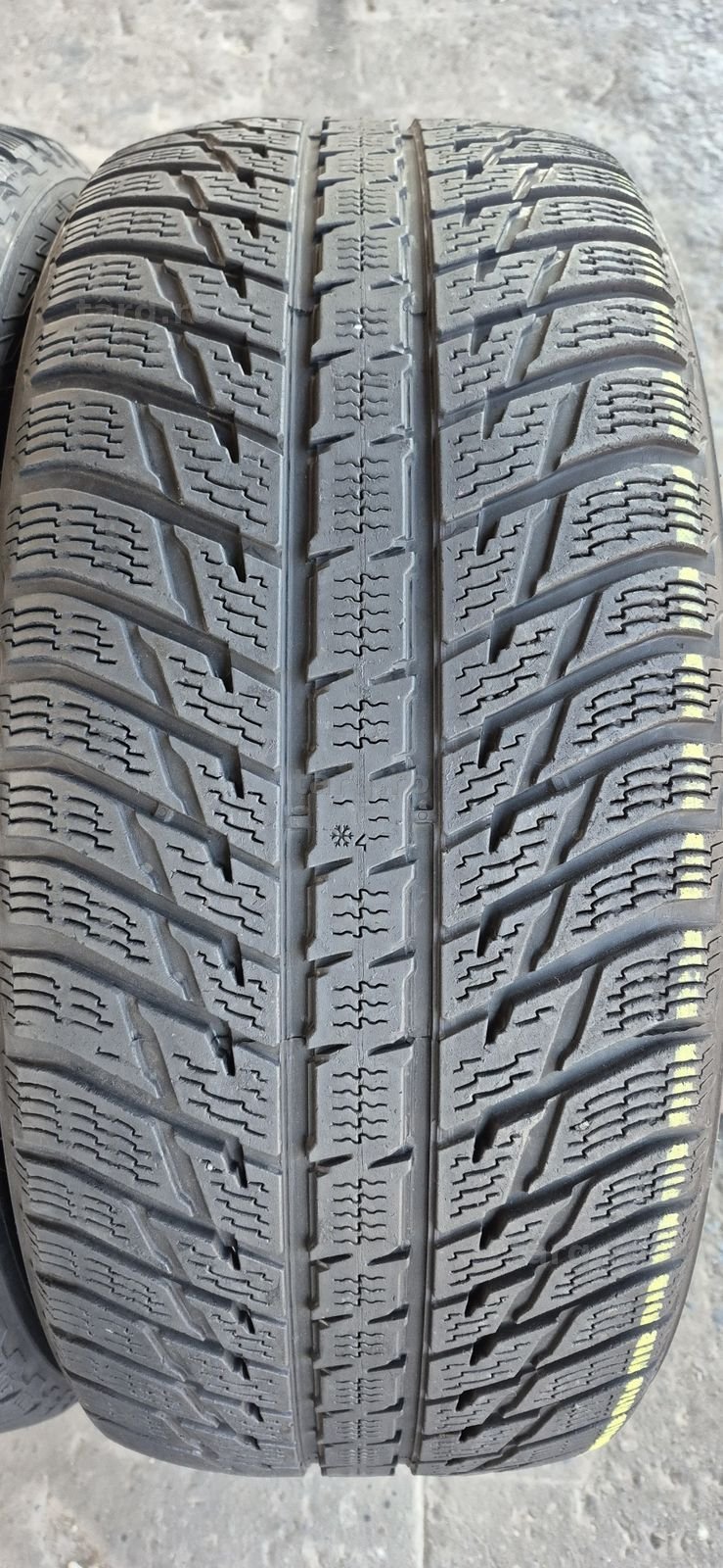 2 anvelope iarna Nokian 265/50/20.Pretul este pe bucata. 2