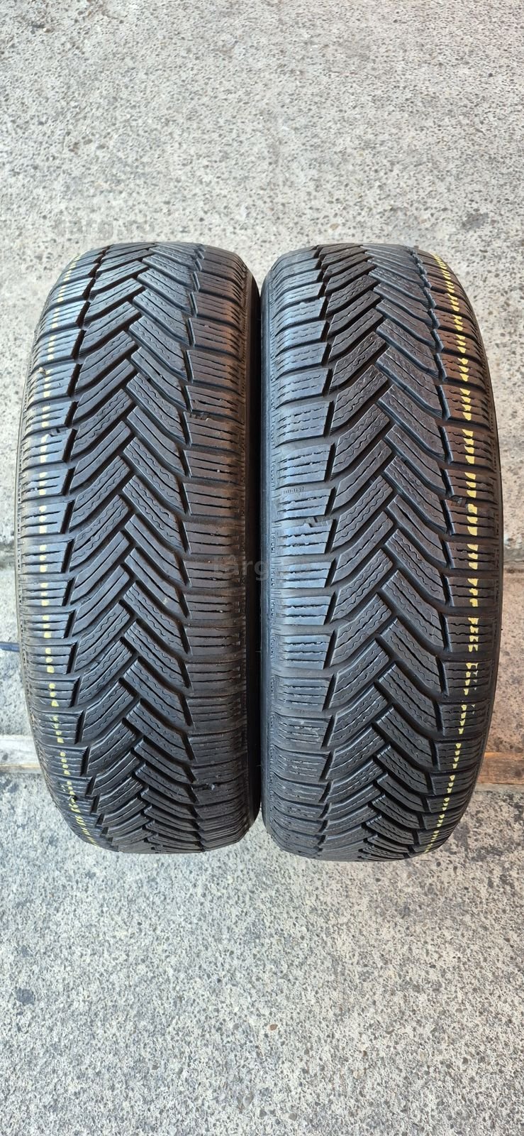 2 anvelope iarna ca noi Michelin 195/60/18,dot 2023.Pretul este pe bucata.
