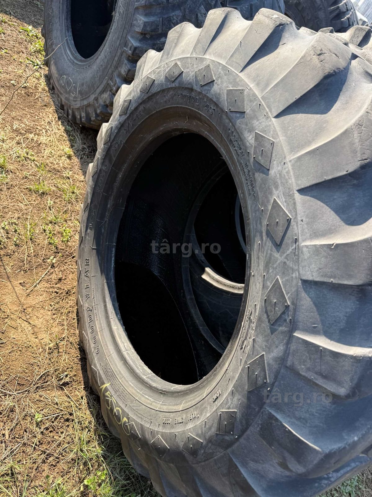 Anvelope industriale 15.5 R25 4