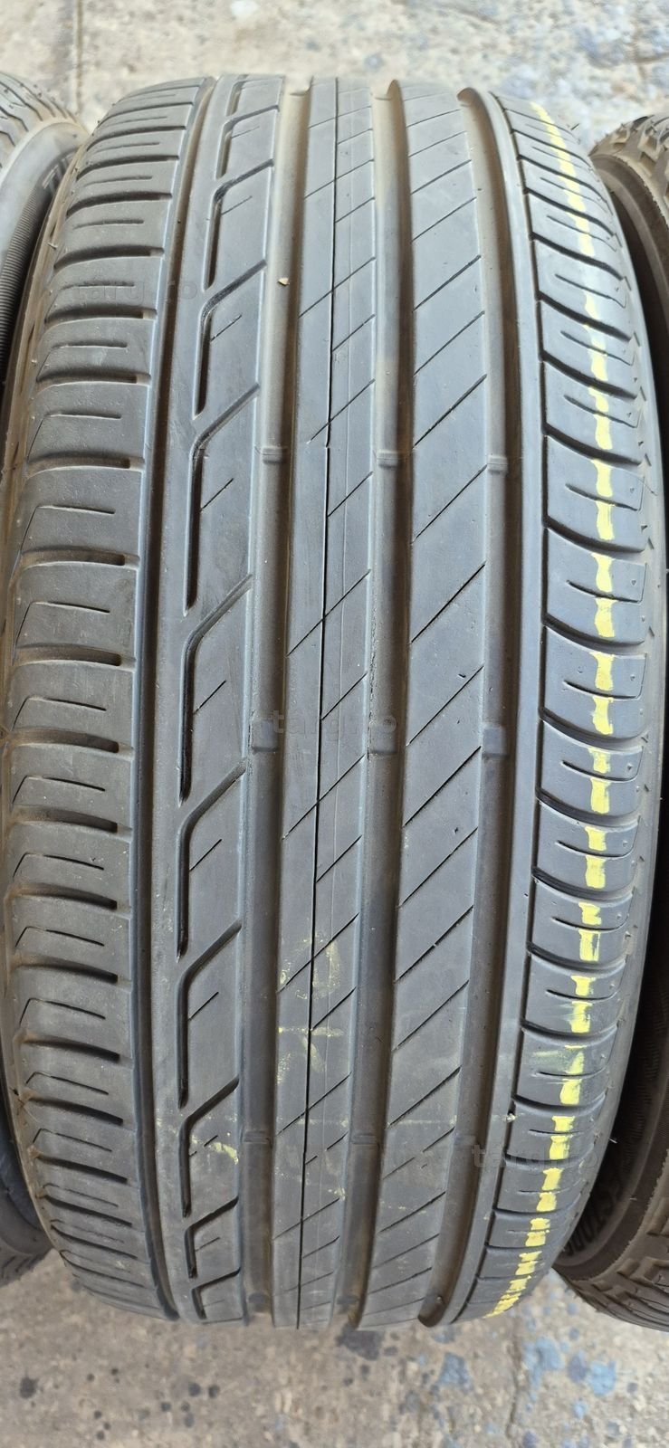 4 anvelope vara ca noi Bridgestone 215/50/18.Pretul este pe bucata. 3