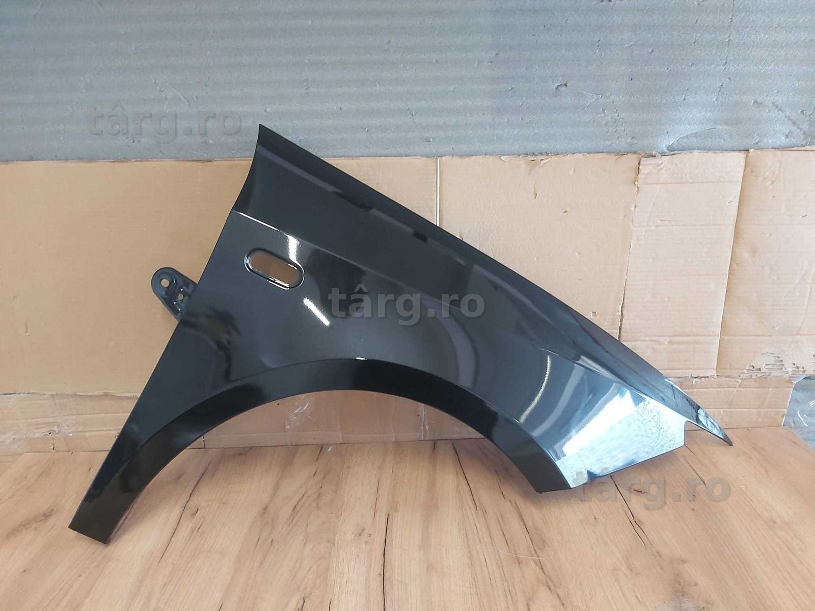 Aripa Fata Dreapta Seat Ibiza An 2008-2012 (LC9Z (Negru))