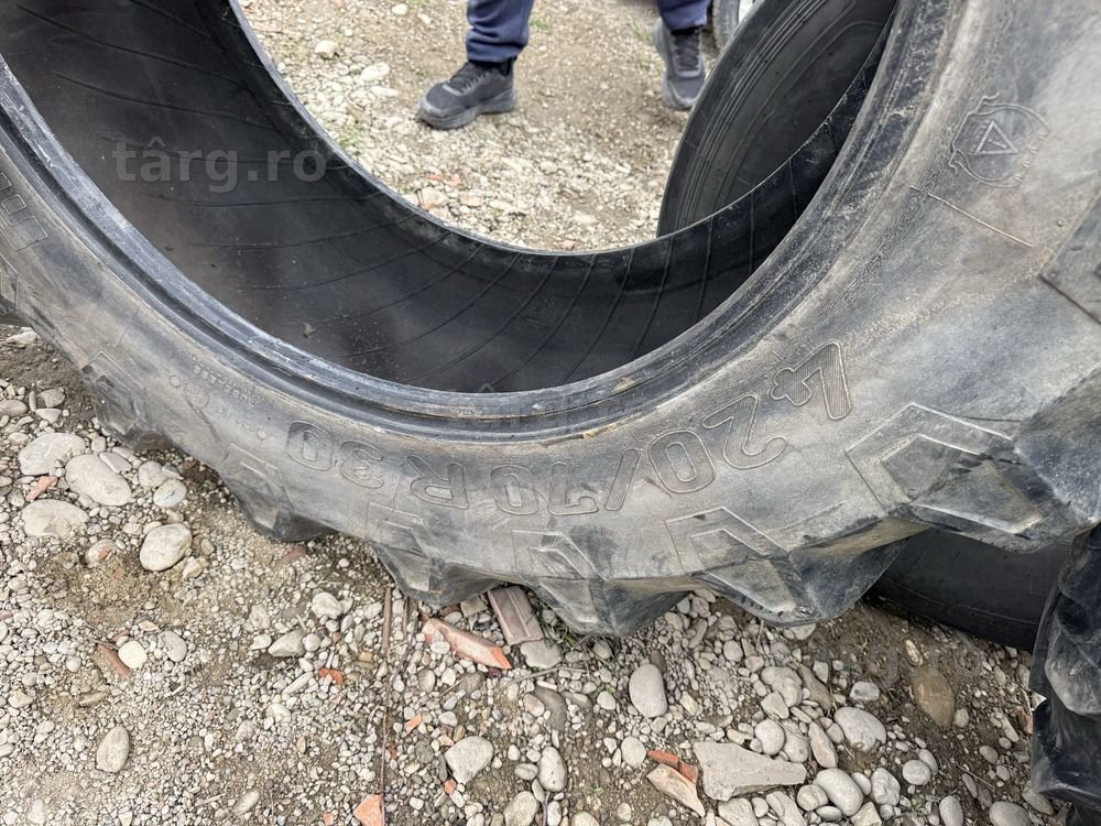 420/70r30 pirelli 5