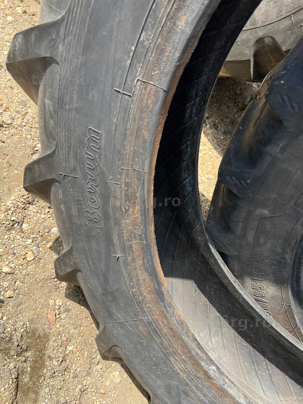 cauciuc de tractor 12.4 R32 3