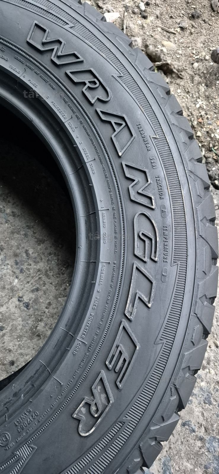 4 anvelope M+S Goodyear 245/75/17.Pretul este pe bucata. 5
