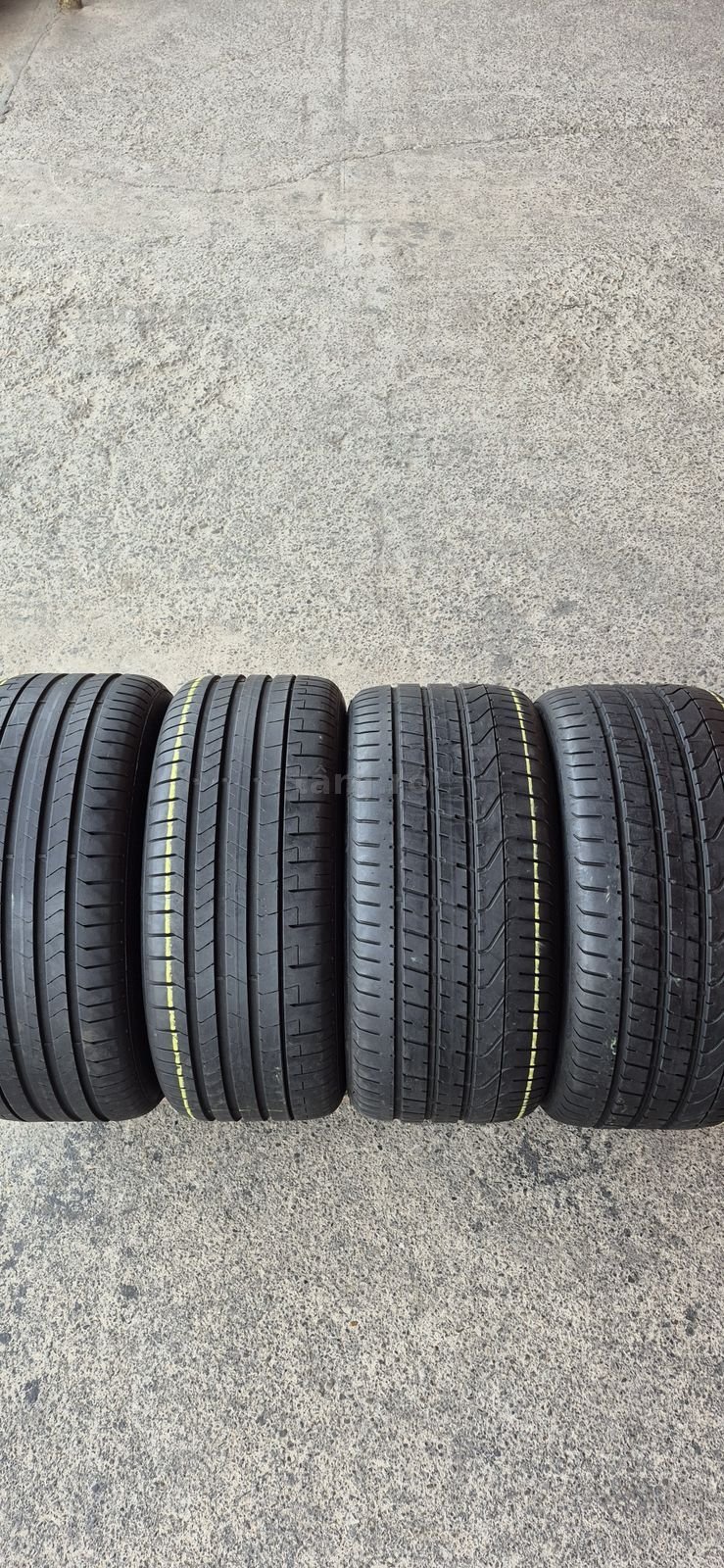 4 anvelope vara Pirelli,fata 245/40/18,spate 265/35/18,dot 2021-2022.Pretul este pe bucata.