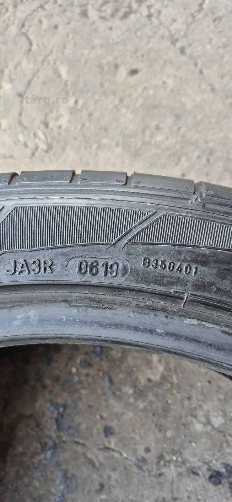 4 anvelope vara Dunlop 265/ 40/ 21.Pret/bucata 7
