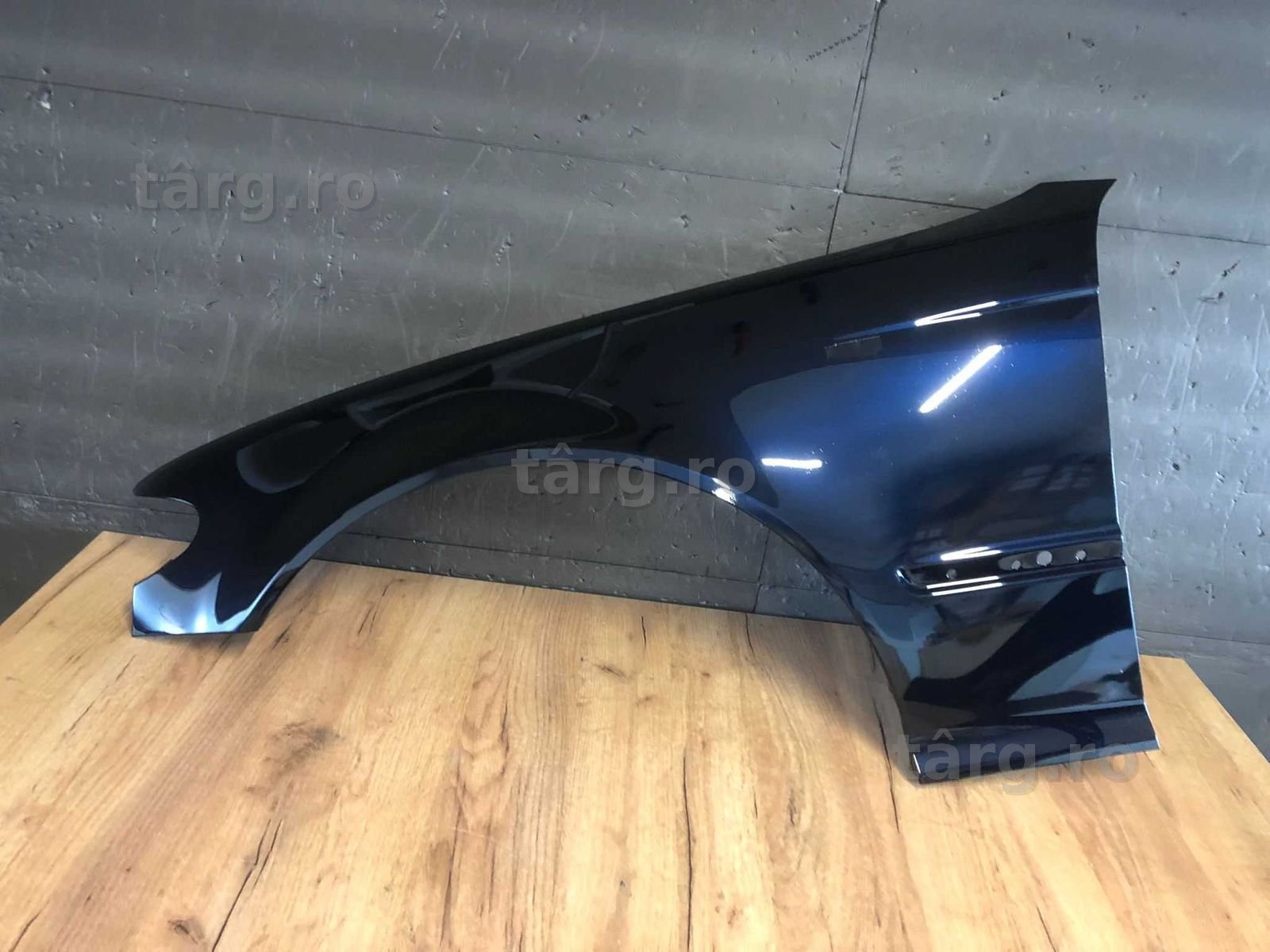Aripa Fata Stanga BMW E46 An 2002-2005 (416 (Albastru - Negru))