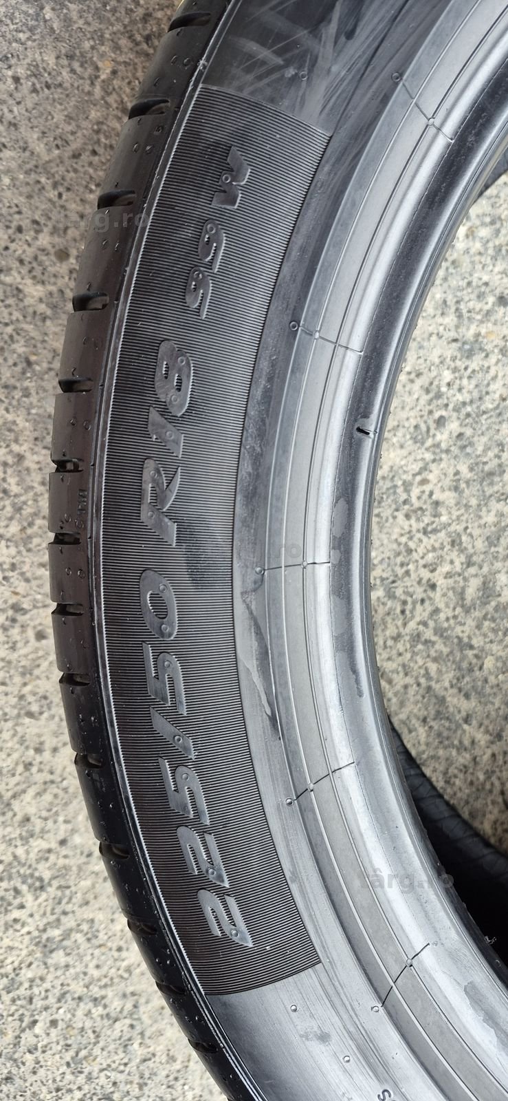 4 anvelope vara Pirelli 225/50/18.Pretul este pe bucata. 6