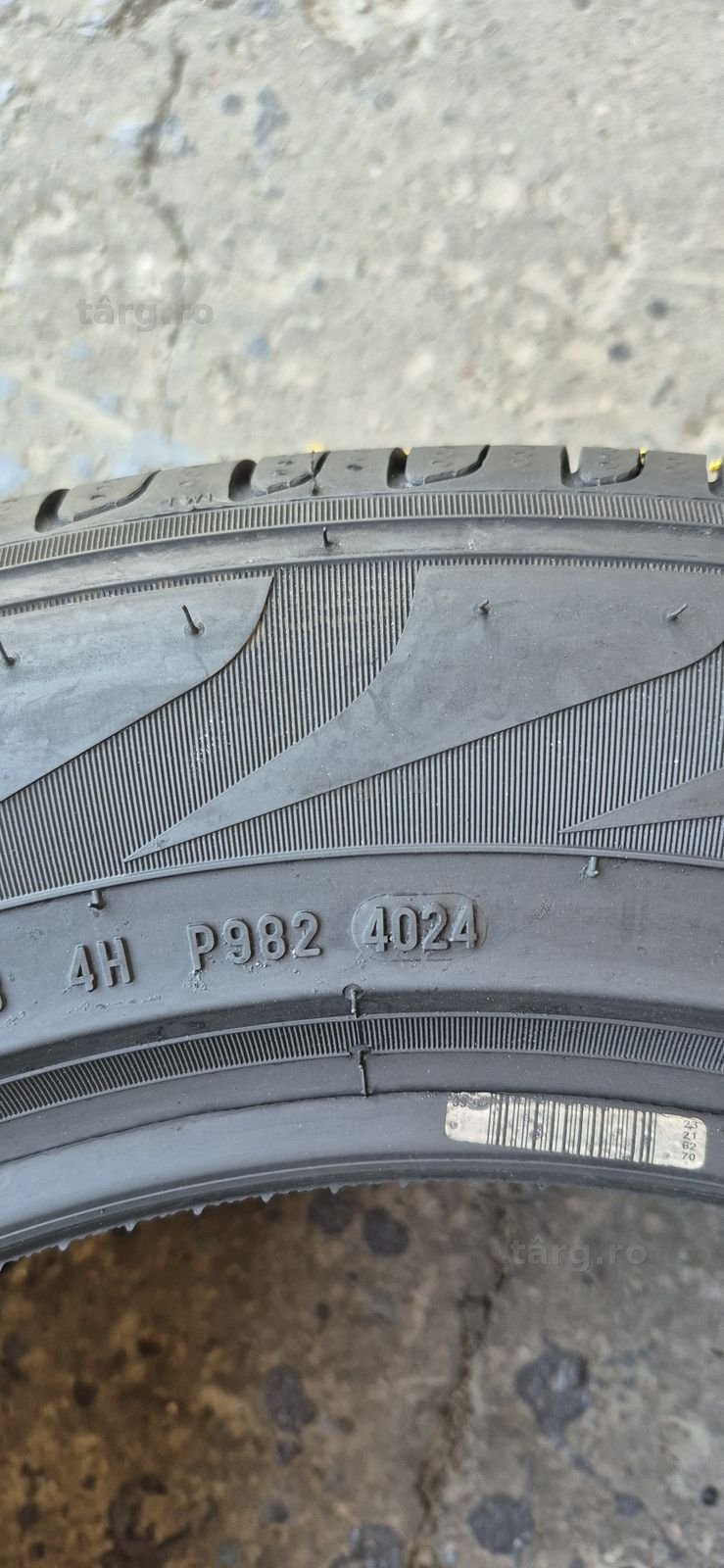 4 anvelope vara noi runflat Pirelli 255/55/18,dot 2024.Pretul este pe bucata 8
