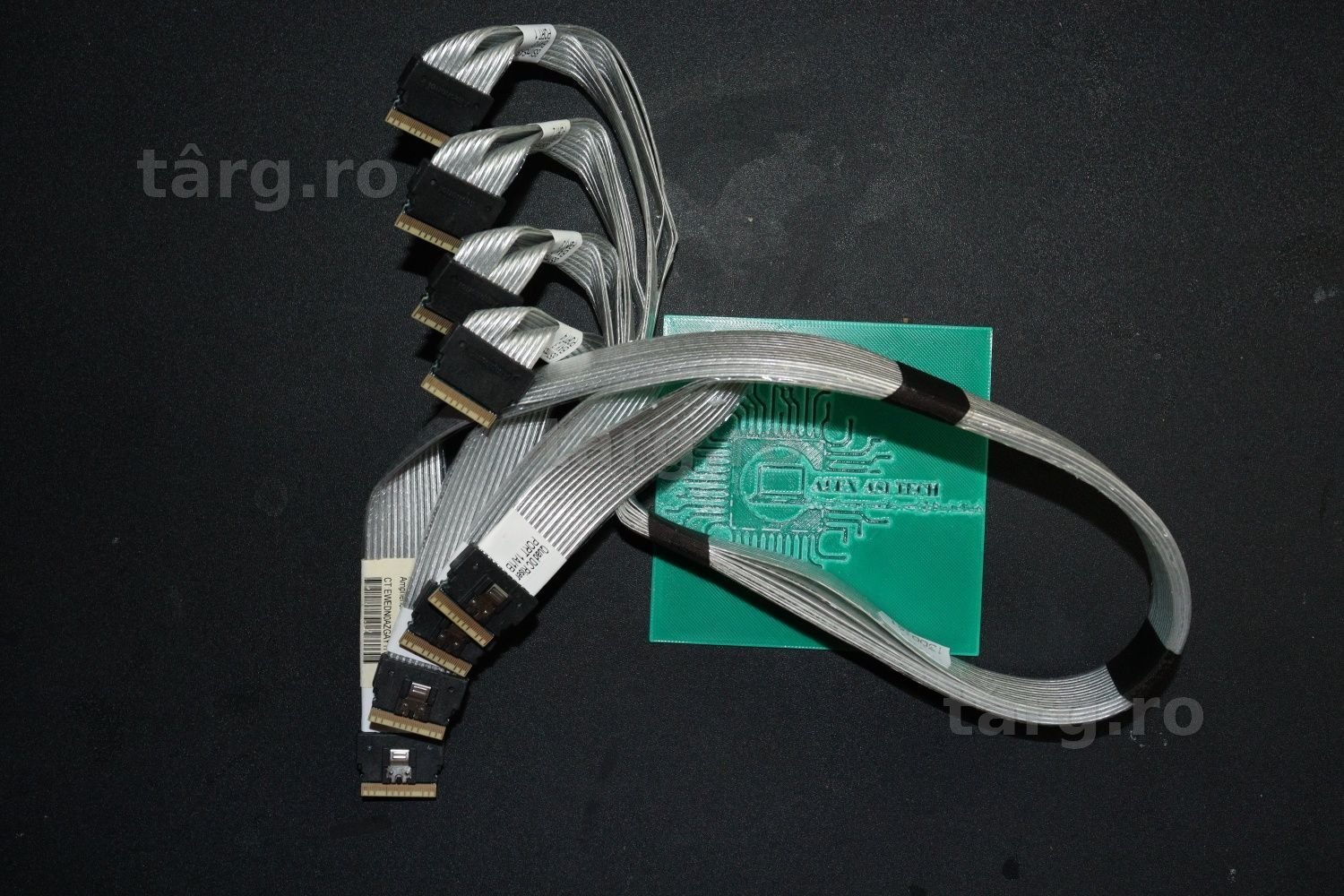 Cablu Slim SFF-8654 4 Port 8 x NVME U.2 Server HPE DL380 Gen10 869811-001