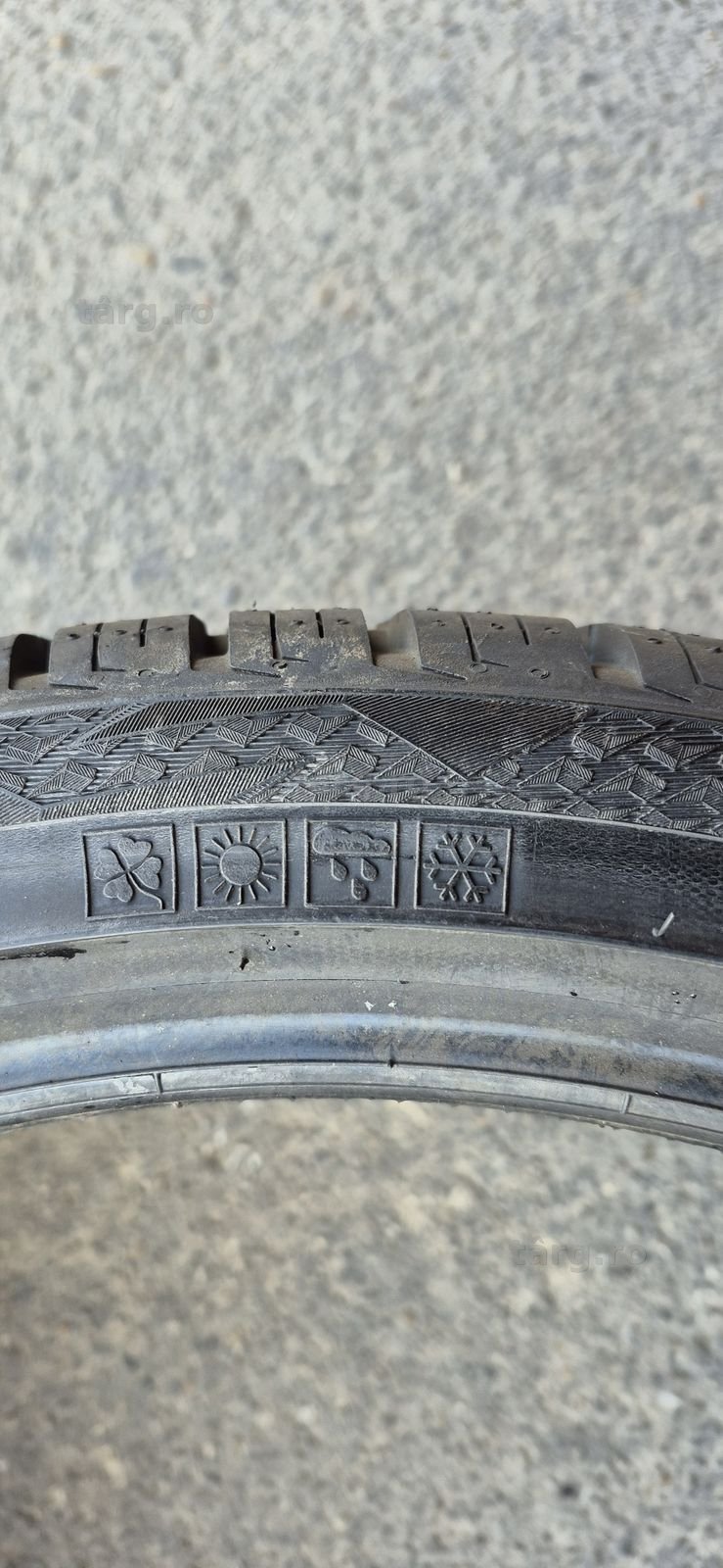 2 anvelope M+S noi Vredestein 235/35/19.Pretul este pe bucata. 6