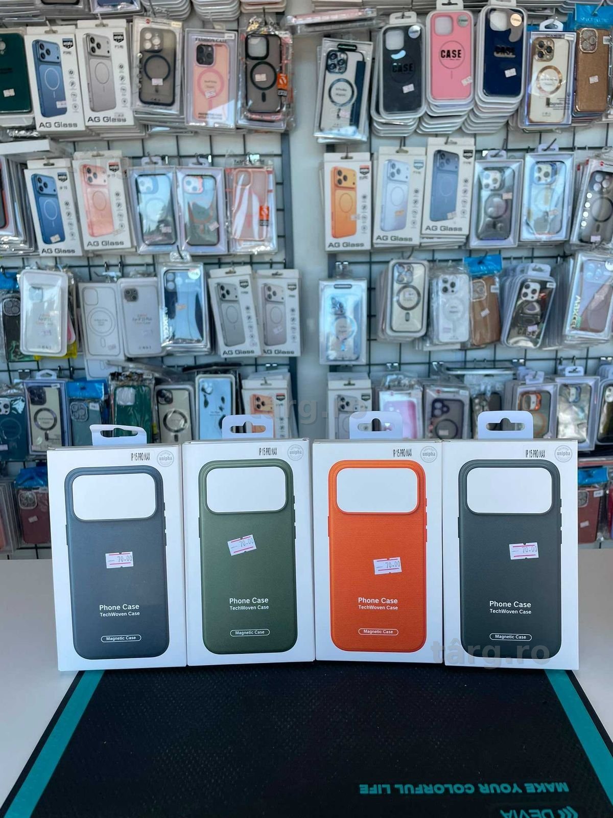 Husa cu MagSafe gen TechWoven pentru iPhone 15 Pro Max