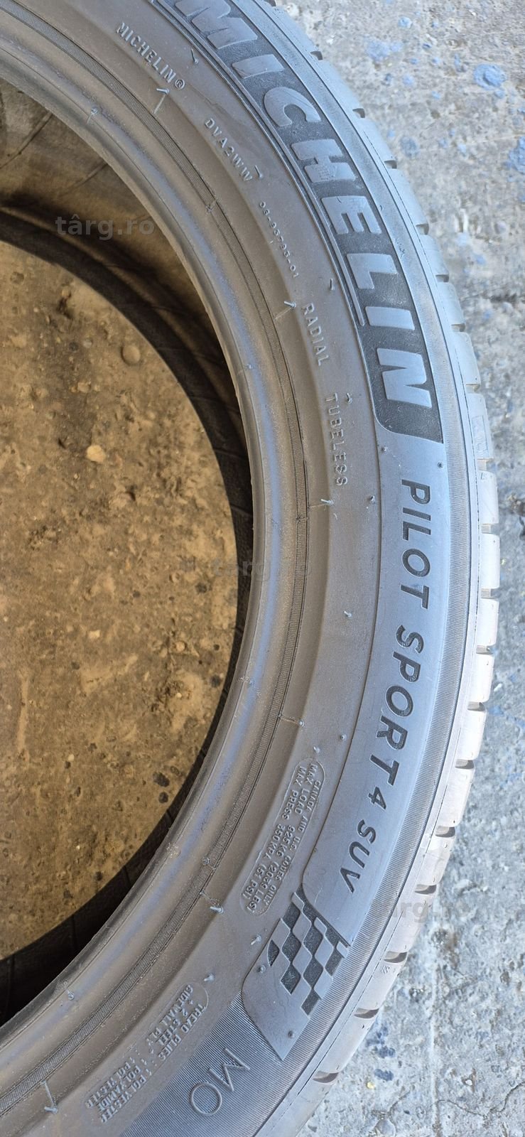 4 anvelope vara Michelin,fata 255/45/20,spate 285/40/20,dot 2020/2021.Pretul este pe bucata. 4