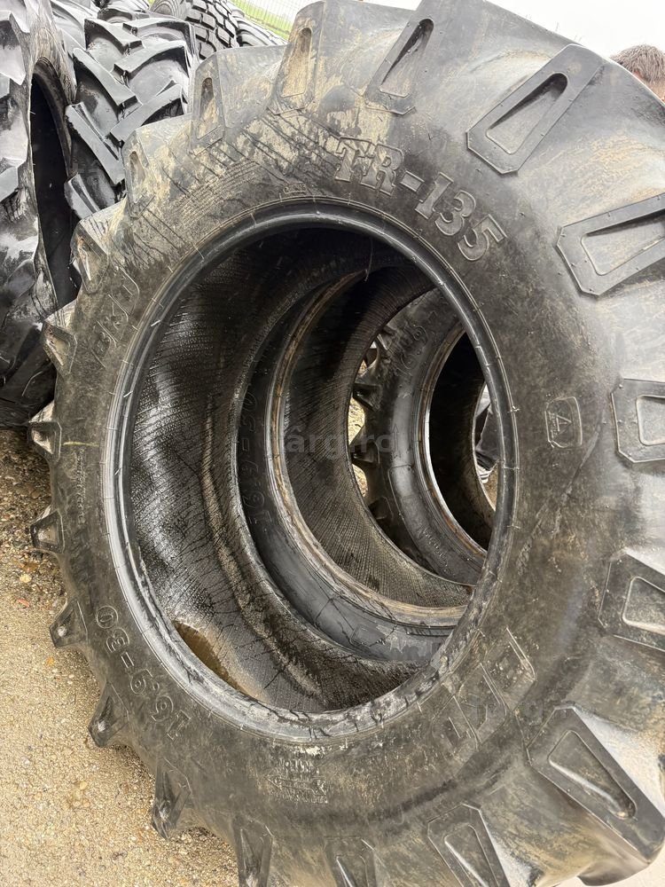 16,9r30 bkt tractor 4