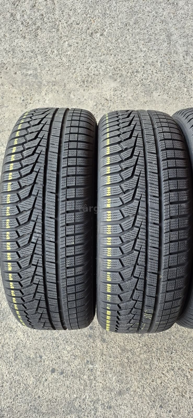 4 anvelope iarna Hankook 225/60/17.Pretul este pe bucata. 2