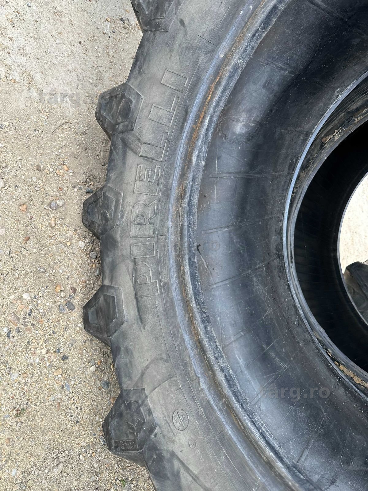 Cauciuc 420/70 R30 Pirelli 4