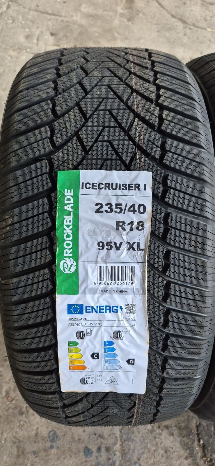 4 anvelope iarna noi Rockblade 235/40/18.Pretul este pe bucata. 3