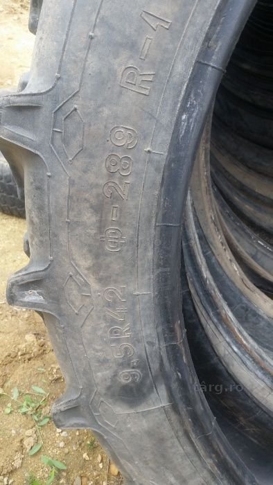 Pneuri rusesti 9.5 R42 4