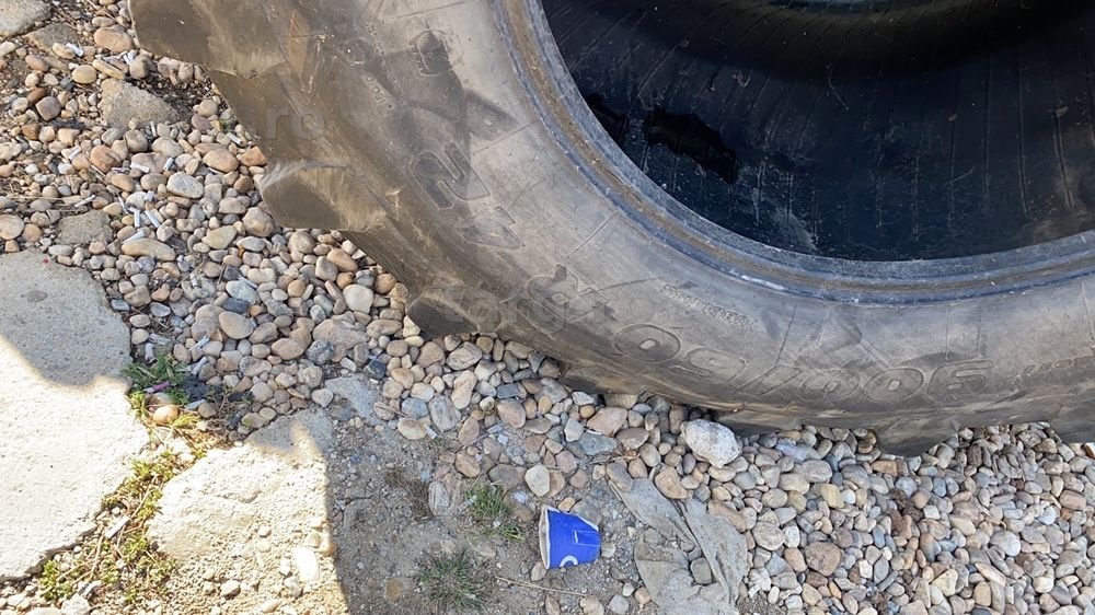900/60r42 4