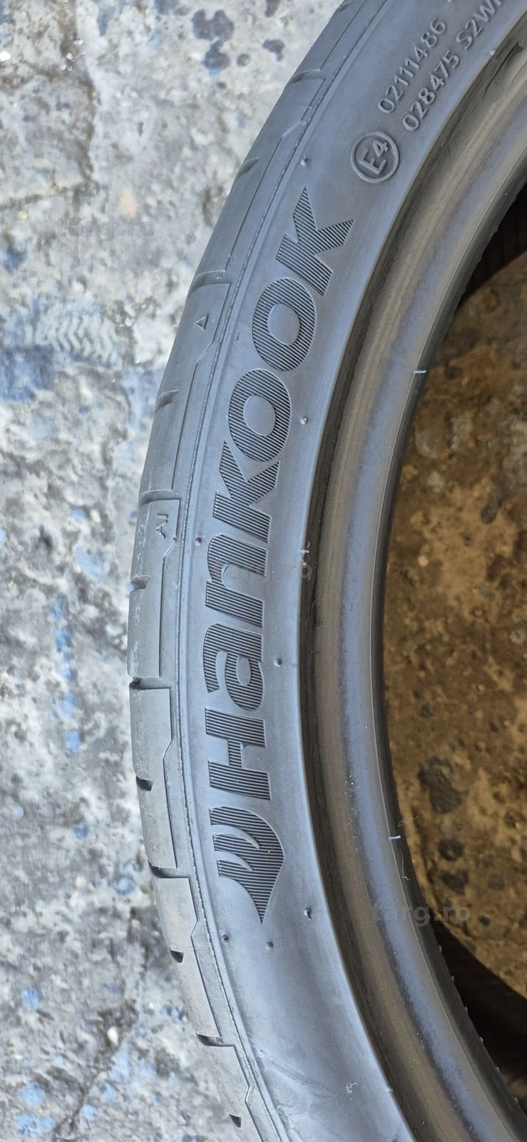 4 anvelope vara Hankook 235/35/19,dot 2021.Pretul este pe bucata. 4