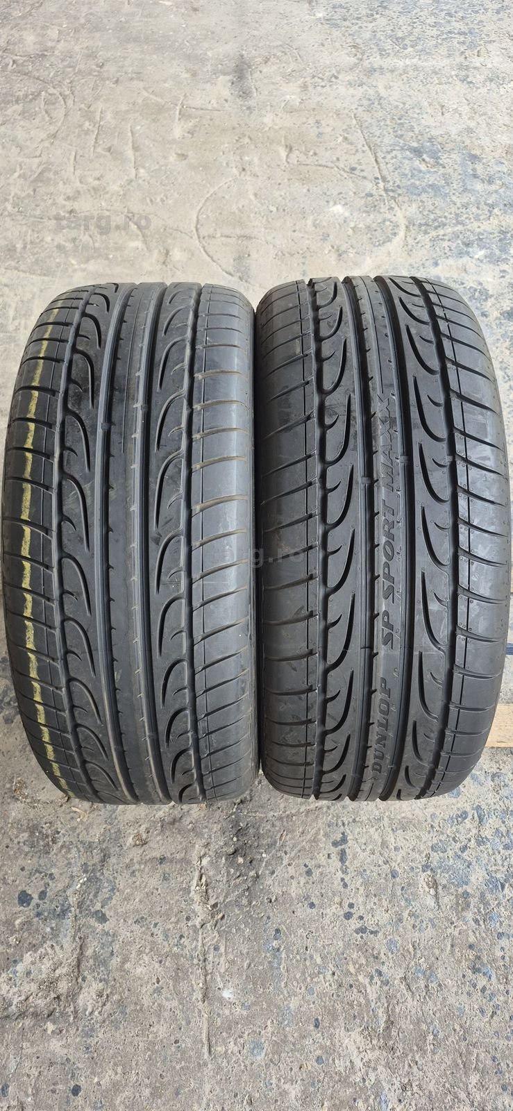 2 anvelope vara ca noi Dunlop 255/45/19.Pretul este pe bucata.