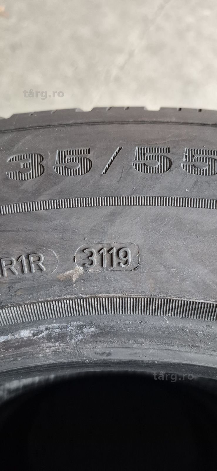 4 anvelope iarna ca si noi Dunlop 235/55/17.Pretul este pe bucata 7
