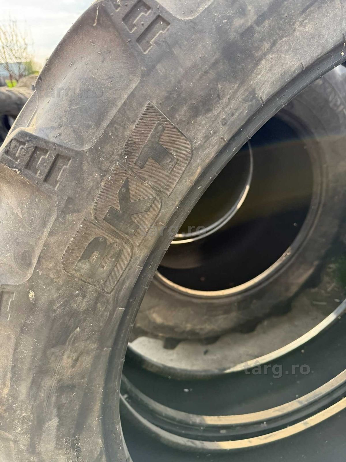 Anvelope 11.2 R46 BKT 3