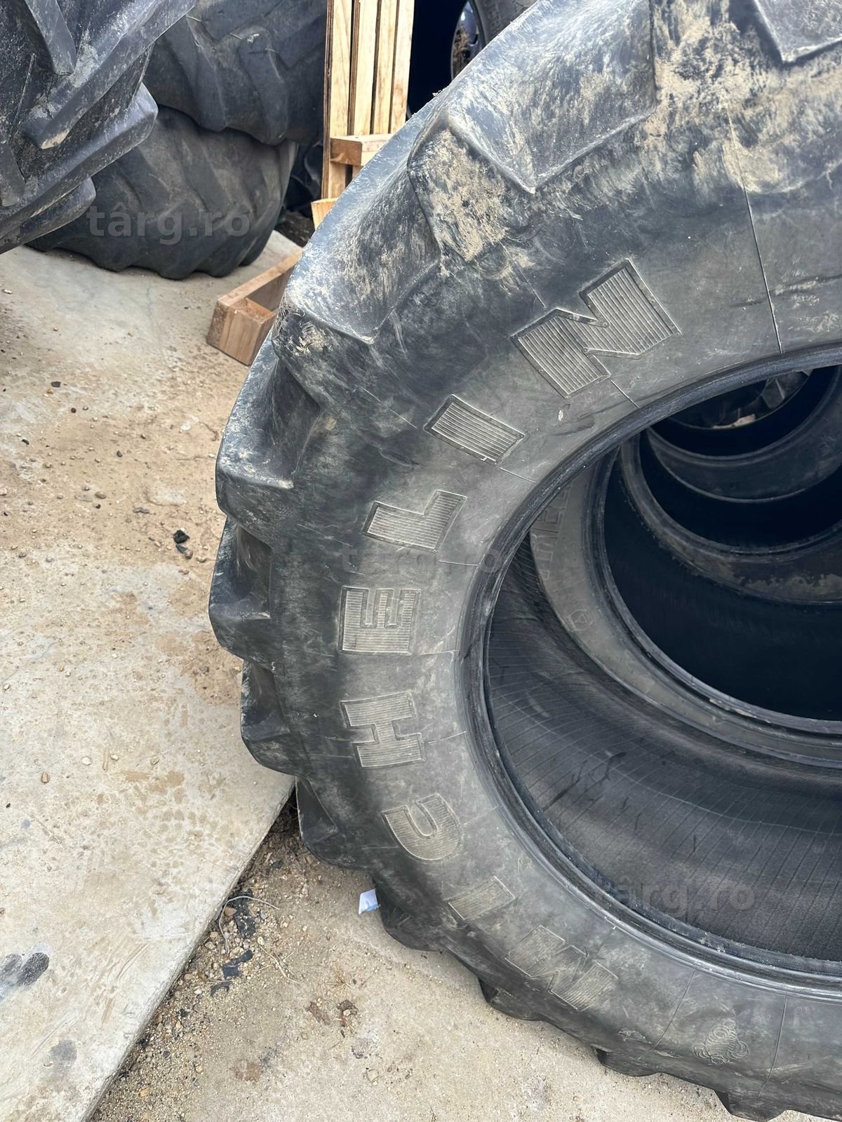 650/65 R38 Michelin 3