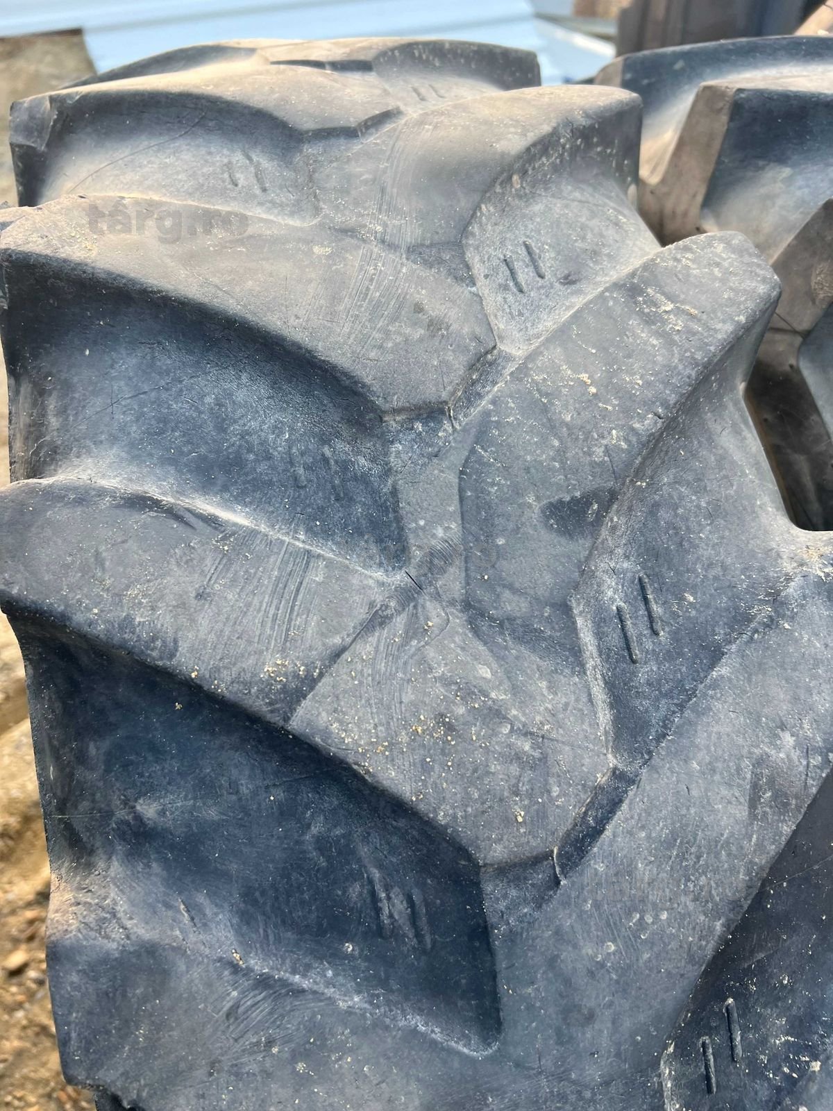 Cauciucuri 12.5 R18 4
