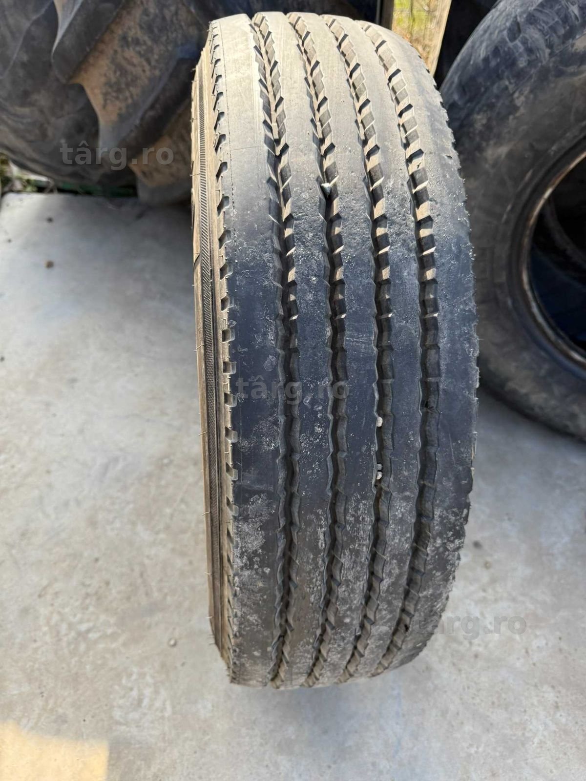 Cauciuc 215/75 R17,5